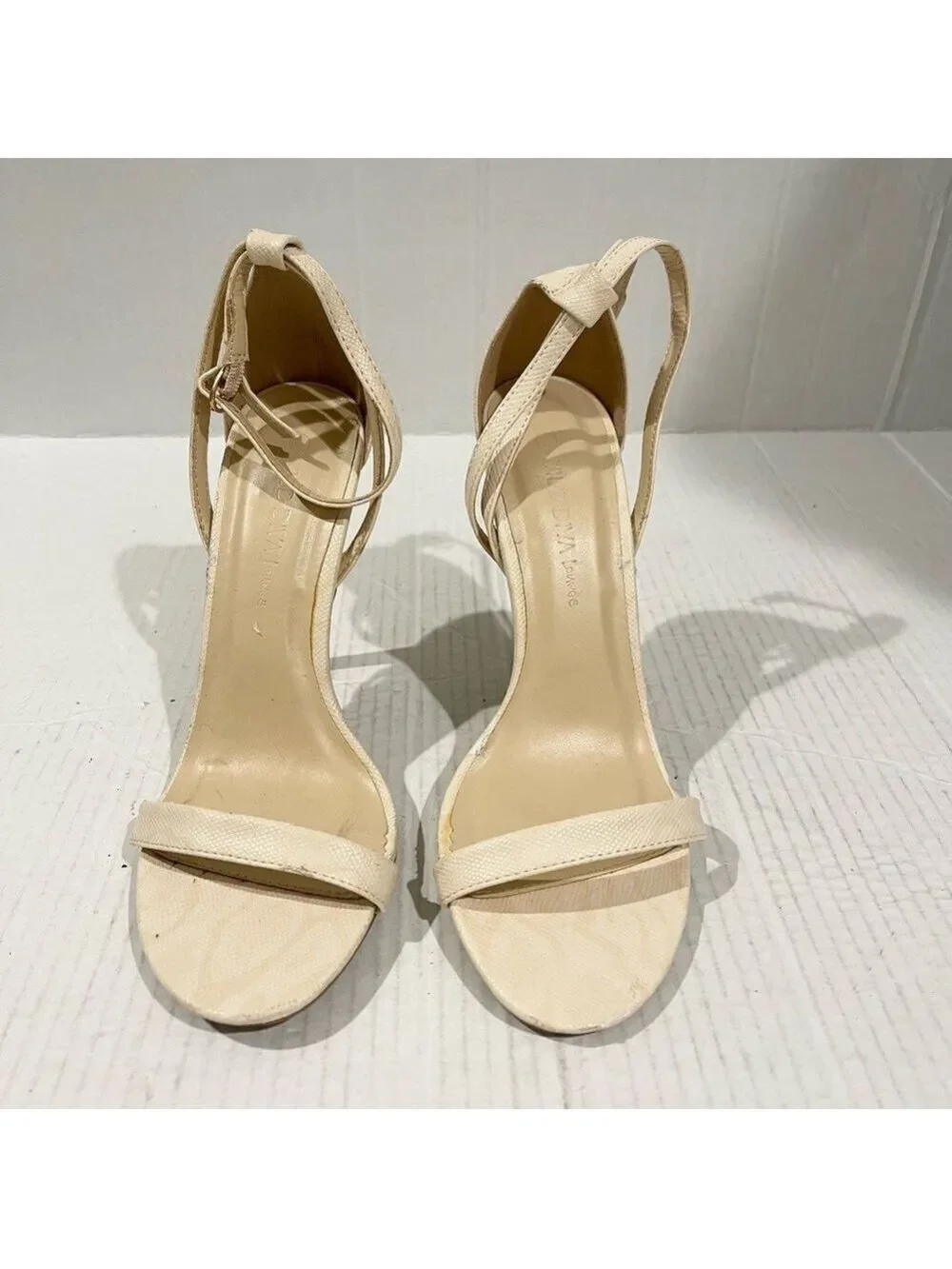 Women’s Wild Diva Lounge Beige Snake Print High Heels Size 8 US!